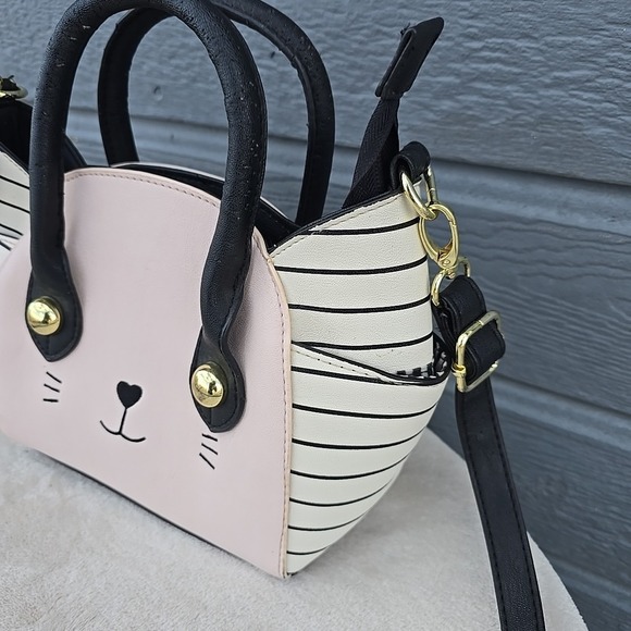 Betsey Johnson Pink & Black Cat Motif Crossbody Bag - Picture 4 of 16